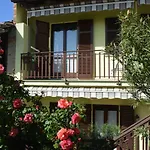 Tra... Monti E Vigne Oda ve Kahvaltı 4*