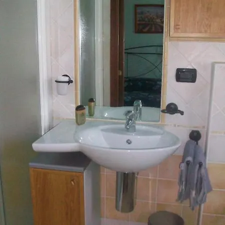 Tra... Monti E Vigne 3*