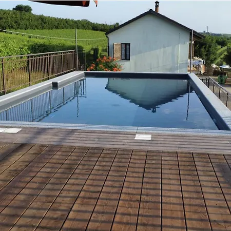 Bed & Breakfast Tra... Monti E Vigne La Morra