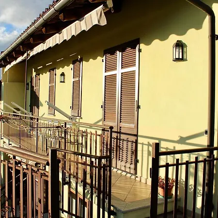 Tra... Monti E Vigne 3*