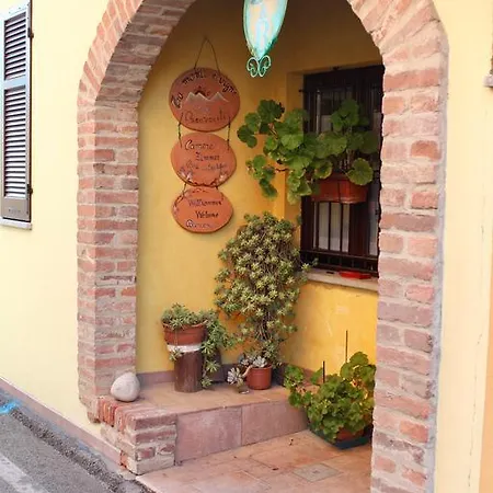 Tra... Monti E Vigne Bed and breakfast 4*