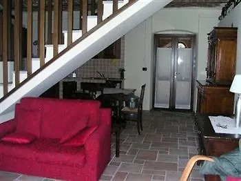 Frühstückspension Tra... Monti E Vigne 4*
