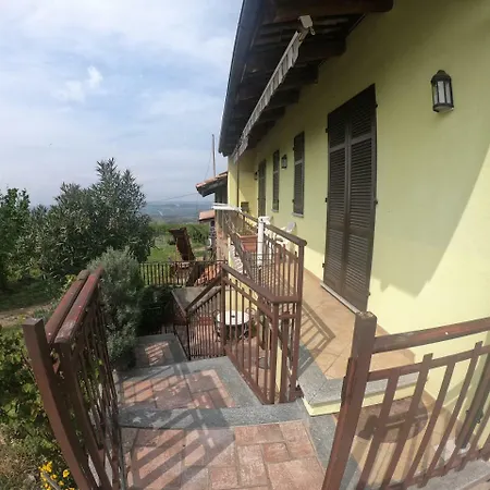 Tra... Monti E Vigne Oda ve Kahvaltı