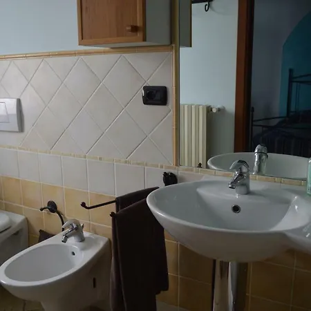 Tra... Monti E Vigne 3* La Morra