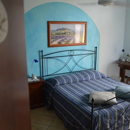 Tra... Monti E Vigne Bed and breakfast